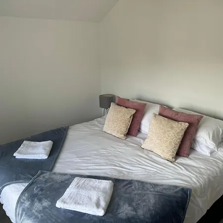 Vakantiehuis Spacious 4-bedroom House In Sleeps 10 With Additional Lounge Sleeping Skipton