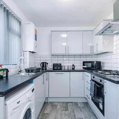 Spacious 4-bedroom House In Sleeps 10 With Additional Lounge Sleeping Vakantiehuis Skipton